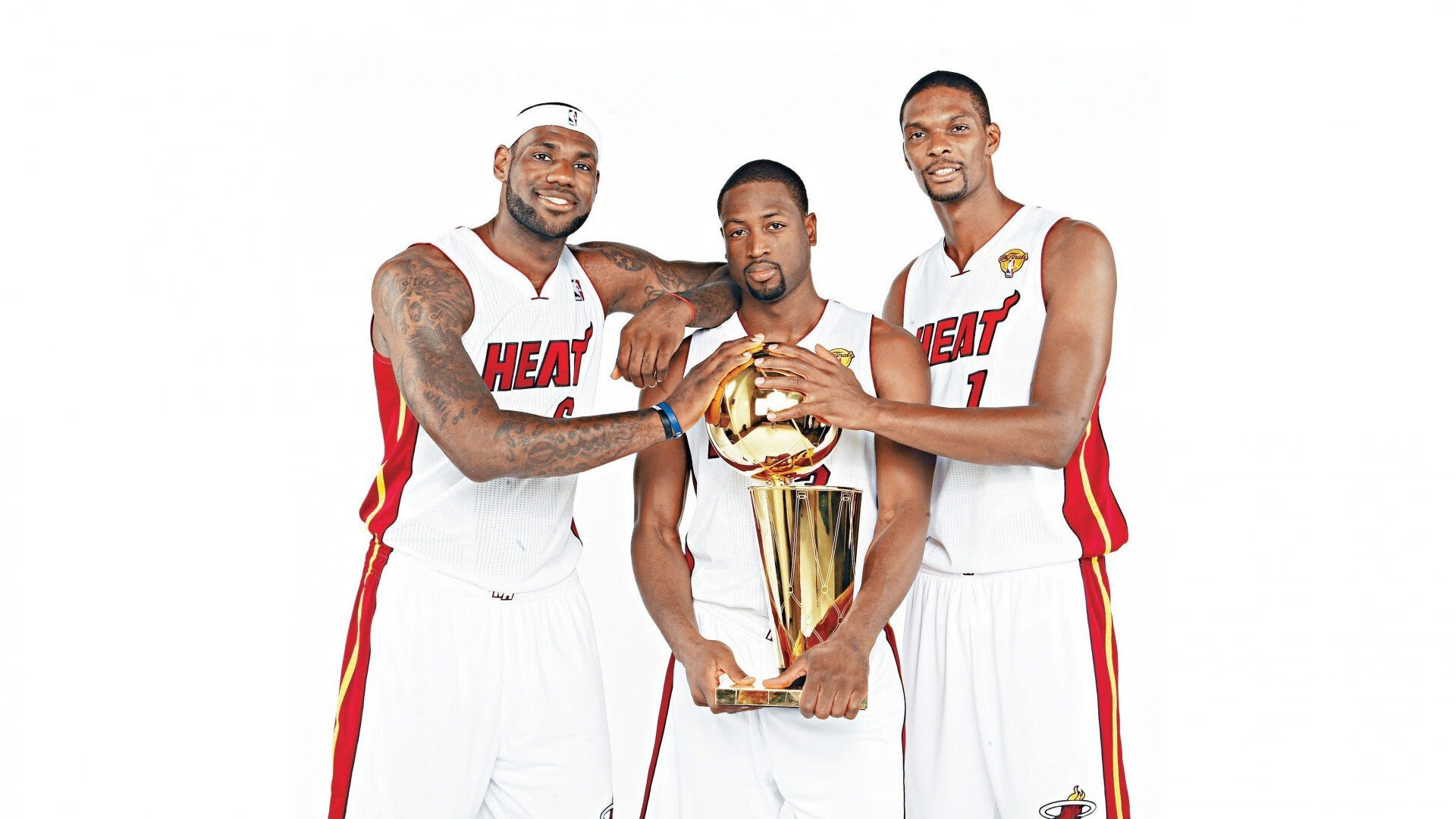 爱游戏入口-_场外花絮：明星嘉宾到场助威，现场气氛热烈_，明星场外应援是什意思