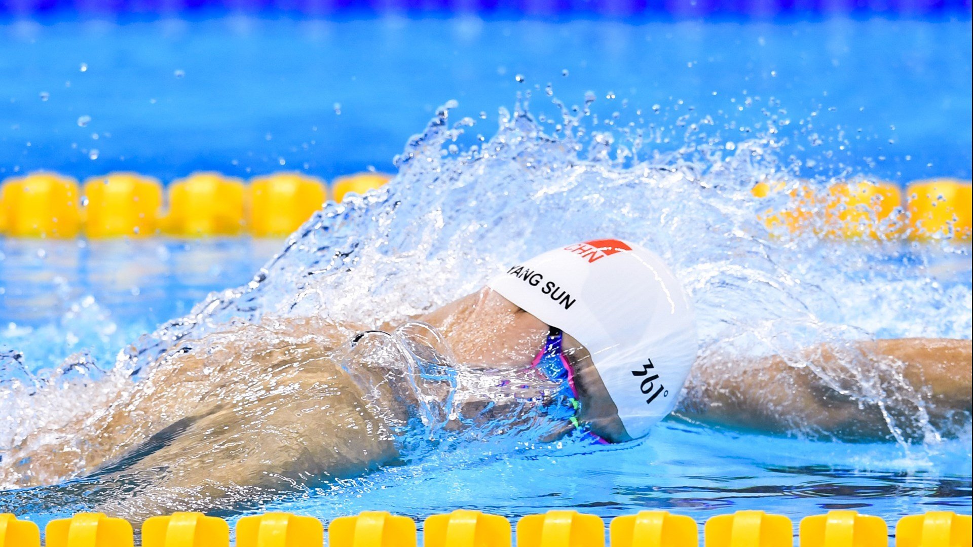 独行侠组织“投篮公益挑战赛”，善款资助灾区重建，独行侠队引援